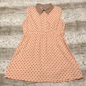 Sleeveless Maternity peach blouse